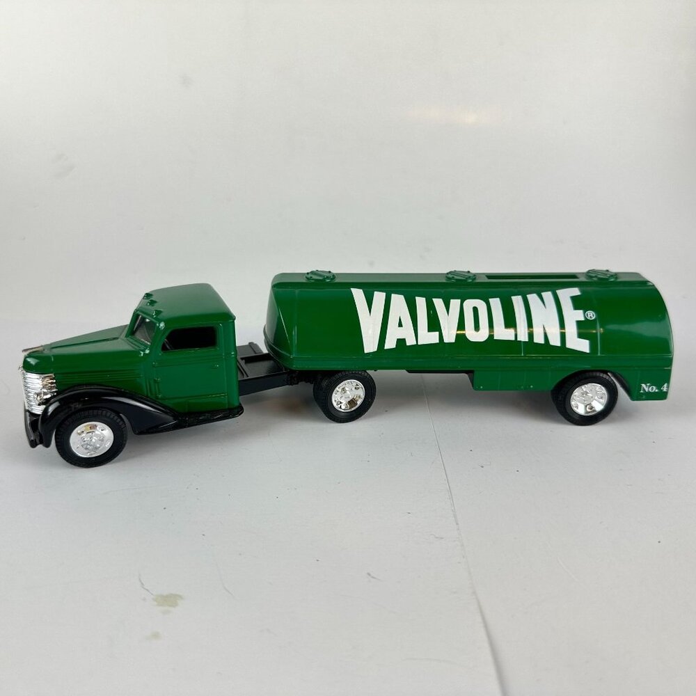 Valvoline Diecast Green & Black Diamond T Cab Tanker Truck Model Bank